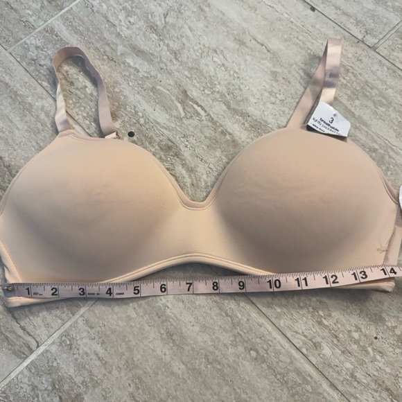 Seamless Breathable Lightly Padded Nude Bra- 38C - Picture 1 of 8